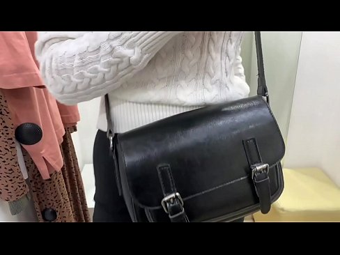 ❤️ Veřejná masturbace mladé feny FeralBerry s dildem ve fitku Sex video u cs.kenhdammy.top