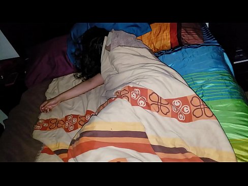 ❤️ Nevlastní syn buzeruje svou mladou nevlastní matku, zatímco ona spí. Sex video u cs.kenhdammy.top